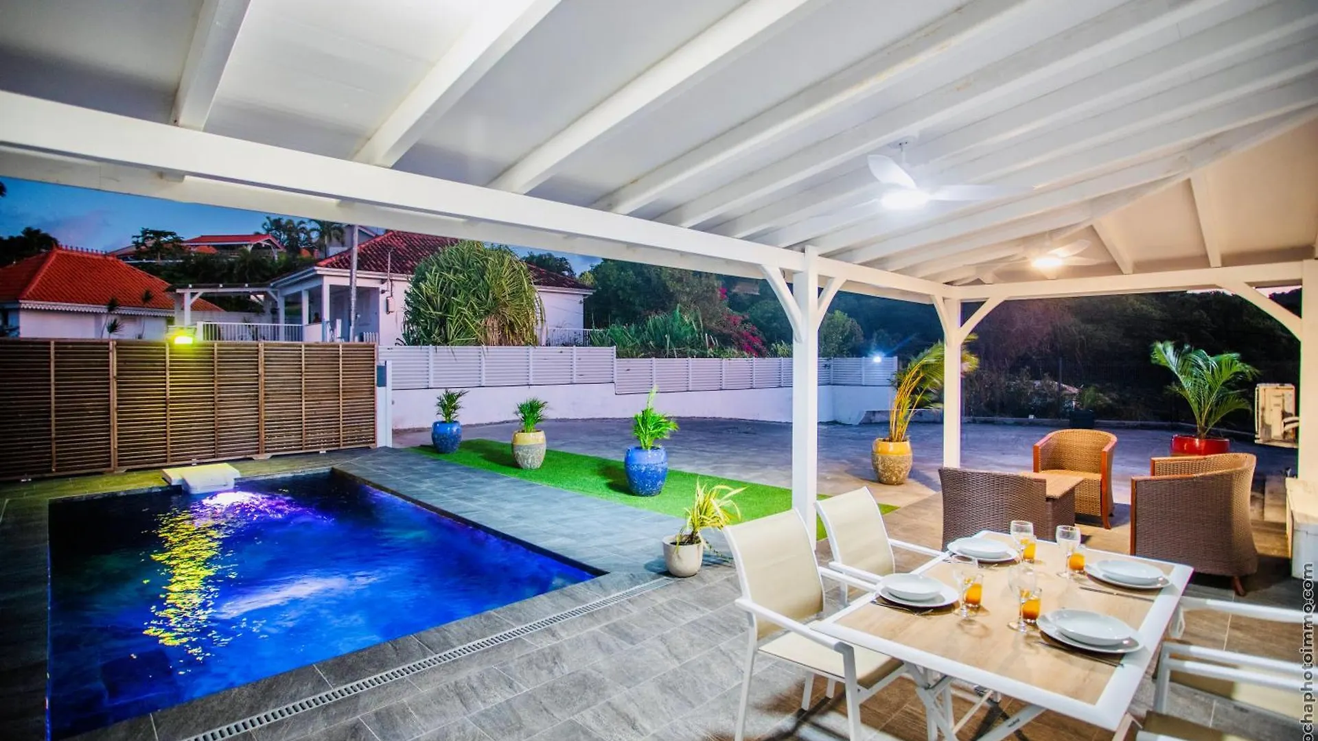 Villa Tropic Hirondelle - Piscine Vue Mer Le François Semesterbostad
